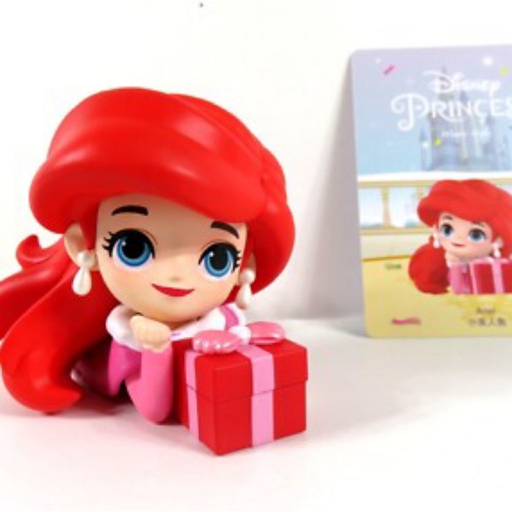 POPMART *SOLD OUT* Disney Princess Winter Gifts ARIEL (Confirmed/UNOPENED) - Picture 2 of 8